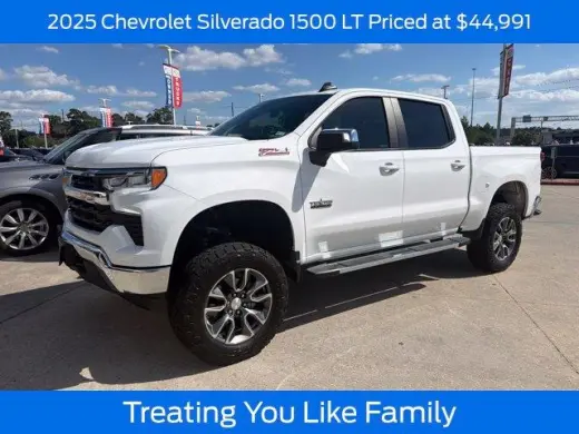 Chevrolet Silverado 1500 2025 4x4 LT 4 puertas Crew Cab 5.8 ft. SB con 1LT