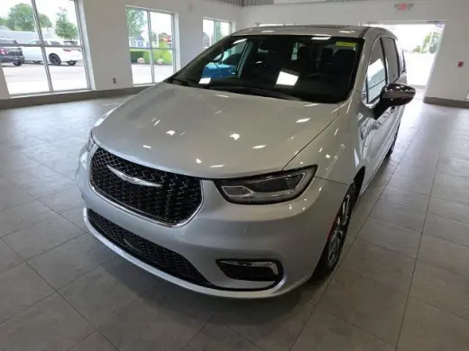Chrysler Pacifica Plug-In Hybrid 2023 Limited 4dr Mini-Van