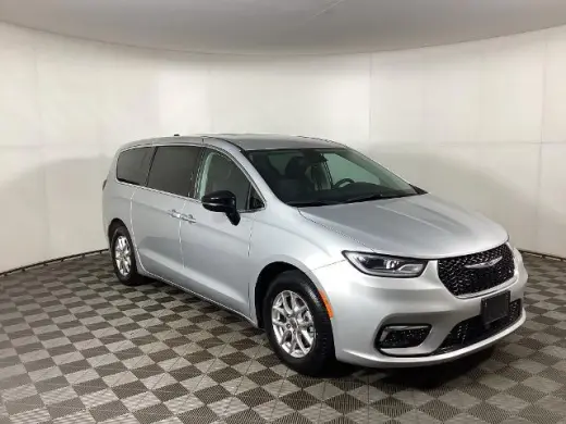 Chrysler Pacifica 2024 Touring L 4 puertas Minivan