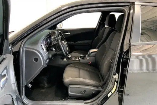 Dodge Charger 2022 SXT Sedán 4 puertas