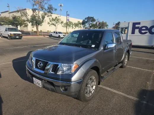 Nissan Frontier 2016 4x2 SL 4p Cab de tripulación corta 5 ft. Caja corta Pickup 5P