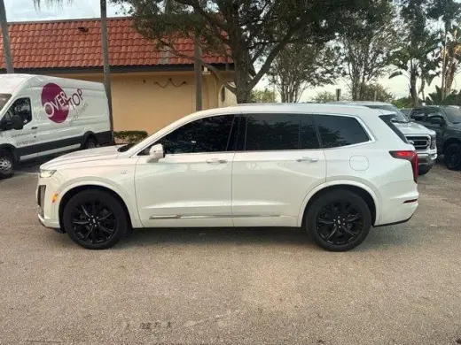 Cadillac XT6 2022 Lujo Premium 4p SUV