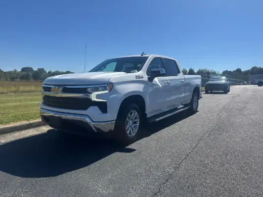 Chevrolet Silverado 1500 2023 4x4 LT 4p. Camioneta de cabina completa 5.8 pies CB con 1LT