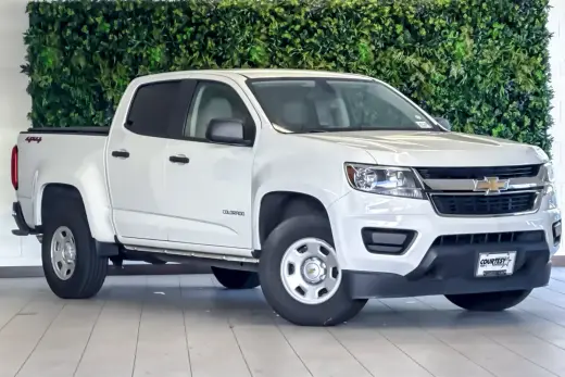 Chevrolet Colorado 2020 4x4 Work Truck 4dr Crew Cab 5 ft. SB