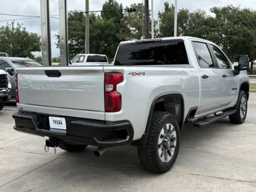 Chevrolet Silverado 2500HD 2022 4x4 Custom 4dr Crew Cab SB