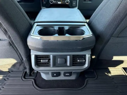 Ford F-150 2022 4x4 XLT 4p SuperCrew 5.5 ft. CB