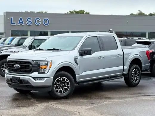 Ford F-150 2023 4x4 XLT 4p SuperCrew 6.5 ft. SB en Español