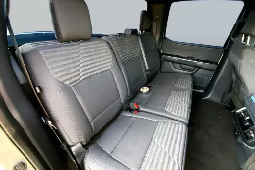 Ford F-150 2022 4x4 XL 4dr SuperCrew 5.5 ft. SB