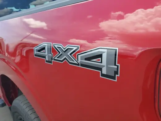 Ford F-150 2025 4x4 STX 4 puertas SuperCrew 5.5 pies SB