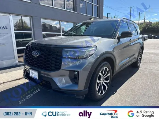 2025 Ford Explorer ST-Line