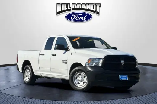 Ram 1500 Classic 2023 4x2 Tradesman 4p Quad Cab 6.3 ft. CB Pickup