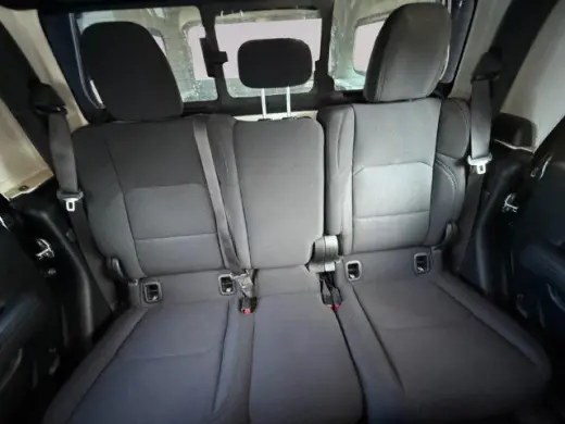 Jeep Gladiator 2023 4x4 Sport cabina de tripulación de 4 puertas con caja de carga de 5.0 pies