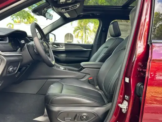 Jeep Grand Cherokee 2025 4x2 Limited 4dr SUV