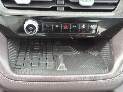 Ford Explorer 2025 AWD Platinum 4dr SUV