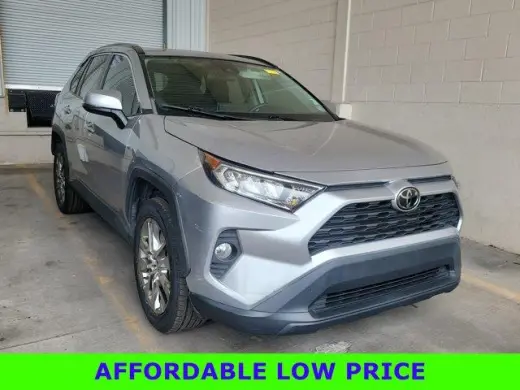 Toyota RAV4 2021 XLE Premium SUV 4 puertas