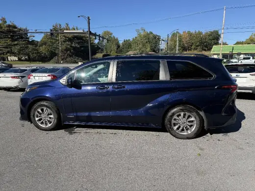 2021 Toyota Sienna