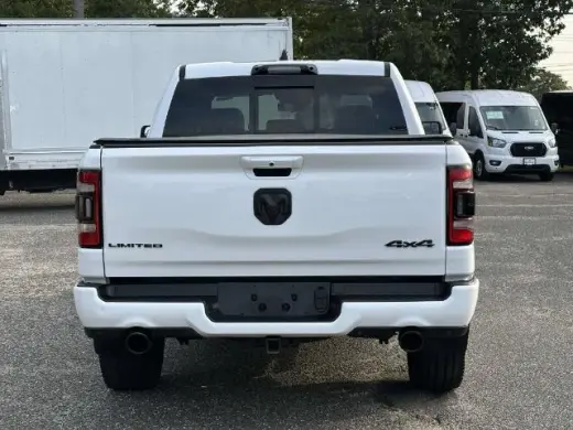 Ram 1500 2022 4x4 Limited 4p Cabilla de tripulación 5.6 ft. SB Camioneta