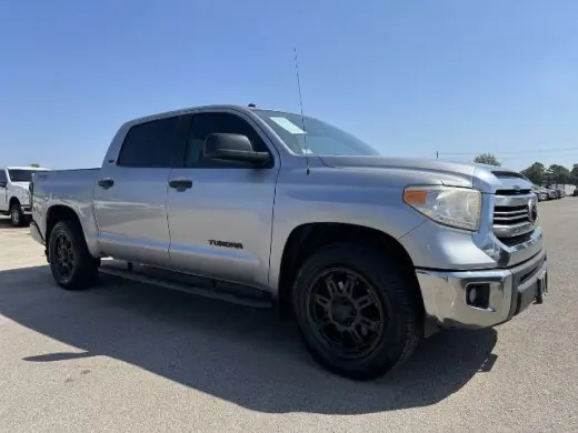 Toyota Tundra 2016 4x2 SR5 4p CrewMax Cab Pickup SB (4.6L V8)