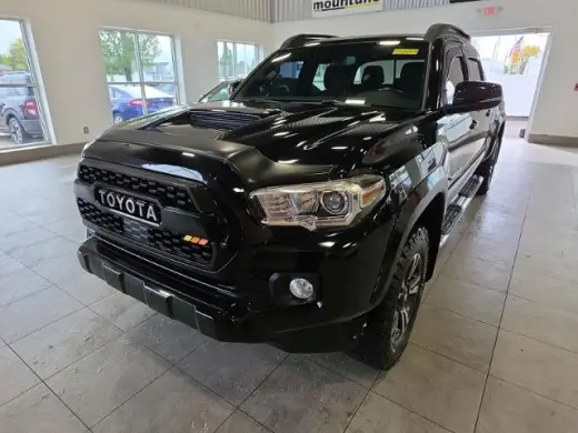 Toyota Tacoma 2018 4x4 TRD Sport 4puerta Doble Cab 6.1 ft LB