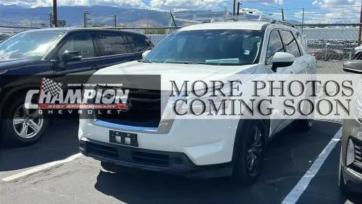 Nissan Pathfinder 2022 SV 4 puertas SUV con tracción a las cuatro ruedas