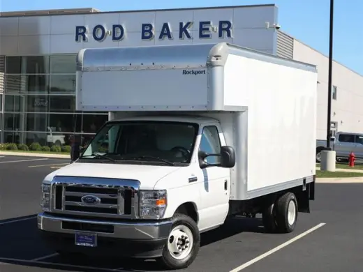 Ford E-Series 2024 E-350 SD 2 puertas entre ejes 138 pulgadas SRW chasis partido