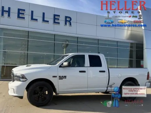Ram 1500 Classic 2019 4x4 Tradesman 4p Quad Cab 6.3 pies SB Camioneta