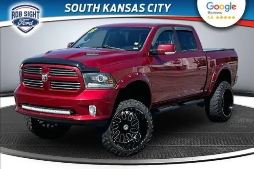 Ram 1500 2013 4x4 Sport 4dr Cabina de tripulacion completa 5.5 pies de caja de camioneta