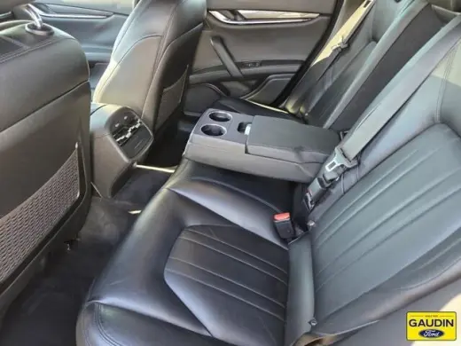 Maserati Ghibli 2017 4p Sedan