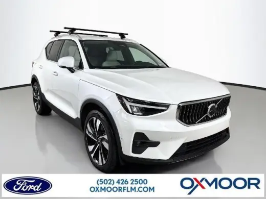 Volvo XC40 2023 AWD B5 Plus Bright Theme 4dr SUV