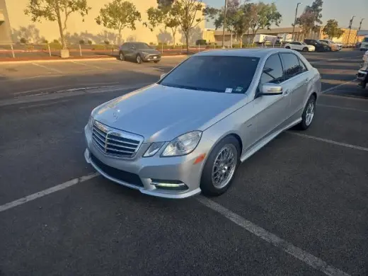 Clase E Mercedes-Benz 2012 E 350 Luxury 4dr Sedan