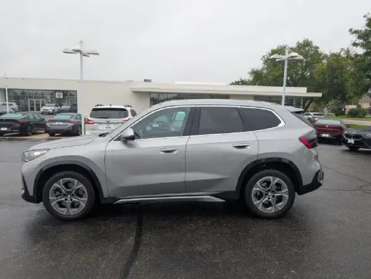 BMW X1 2024 AWD xDrive28i 4dr Vehículo Deportivo de Actividades Deportivas