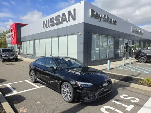 Audi A5 Sportback 2025 AWD quattro S line Premium 45 TFSI 4p Puerta trasera Deportiva