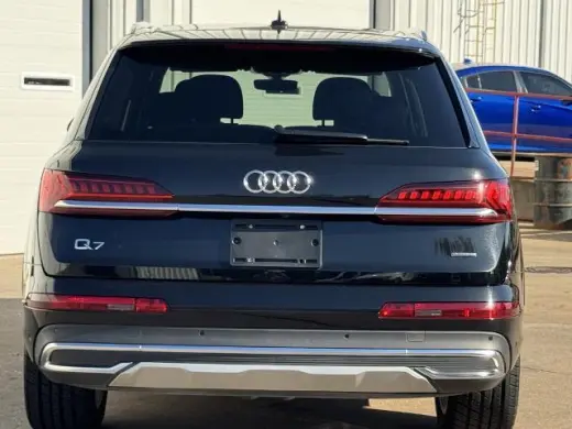 Audi Q7 2024 tracción en todas las ruedas quattro Premium Plus 55 TFSI 4p SUV