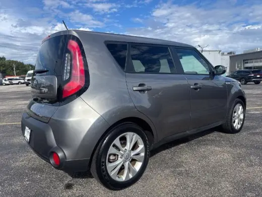 Kia Soul 2015 + 4dr Crossover