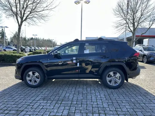 Toyota RAV4 Hybrid 2025 AWD XLE 4dr SUV