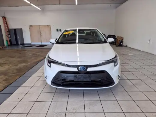 Toyota Corolla Hybrid 2025 LE 4dr Sedán