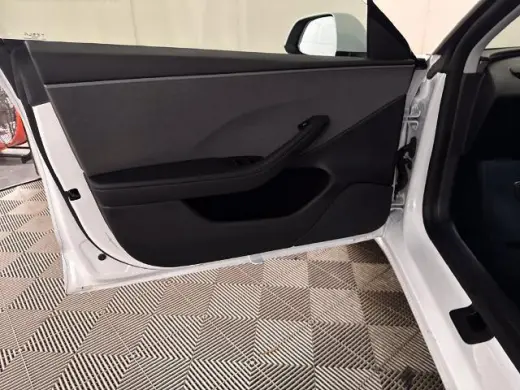 Tesla Model 3 2026 Estándar 4p Fastback