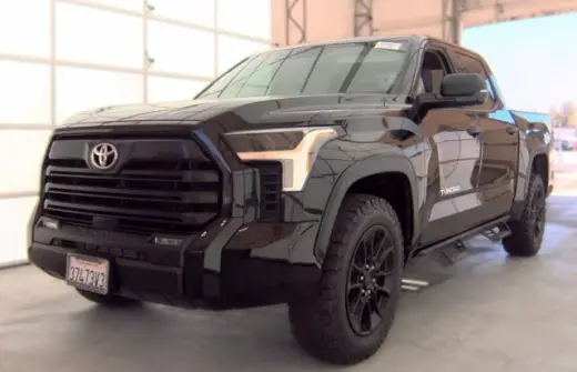 Toyota Tundra 2023 4x4 SR5 4dr CrewMax Cab Pickup SB