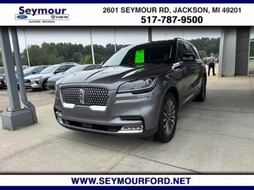 Lincoln Aviator 2021 con tracción en las fouraz y Reserve 4dr SUV