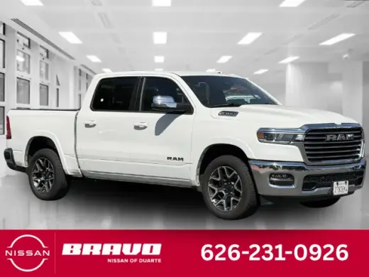 Ram 1500 2026 4x4 Laramie 4p Puerta de Tripulante 5.6 ft. SB Camioneta
