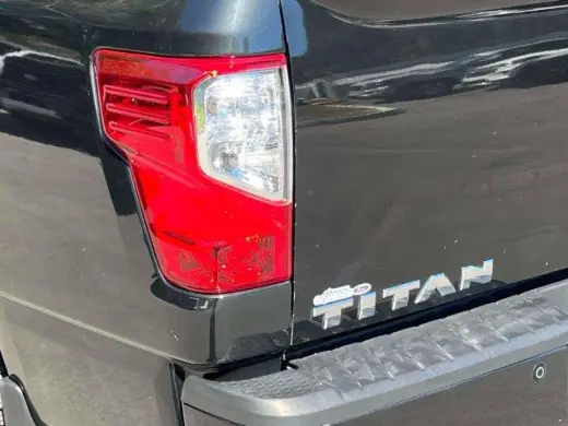 Nissan Titan 2019 4x4 S 4dr Crew Cab