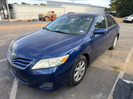 Toyota Camry 2011 LE 4p Sedan 6M