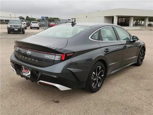 Hyundai SONATA 2025 SEL Sedán de 4 puertas