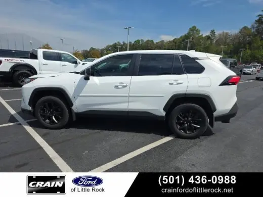 Toyota RAV4 2024 LE SUV 4 puertas
