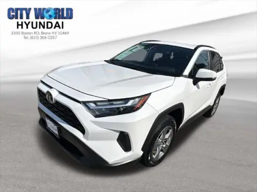 Toyota RAV4 2024 XLE 4dr SUV
