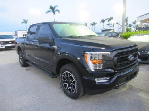 Ford F-150 2021 4x4 XLT 4dr SuperCrew 5.5 ft. SB