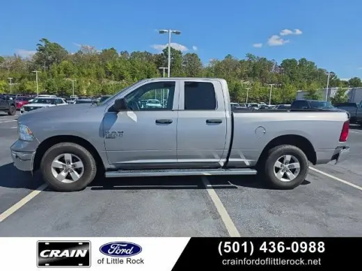 Ram 1500 Classic 2019 4x2 Tradesman 4dr Quad Cab 6.3 ft. CB Camión