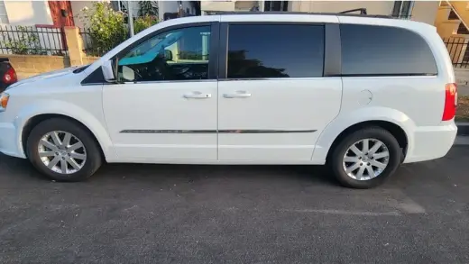 2016 town and country chysler