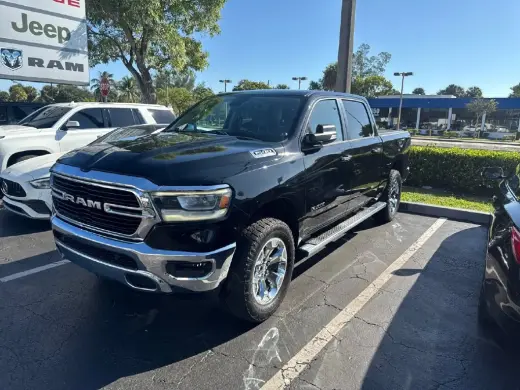 Ram 1500 2019 4x4 Big Horn 4dr Crew Cab 5.6 ft. SB Pickup