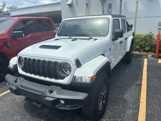 Jeep Gladiator 2025 4x4 Big Bear 4dr Crew Cab 5.0 ft. SB